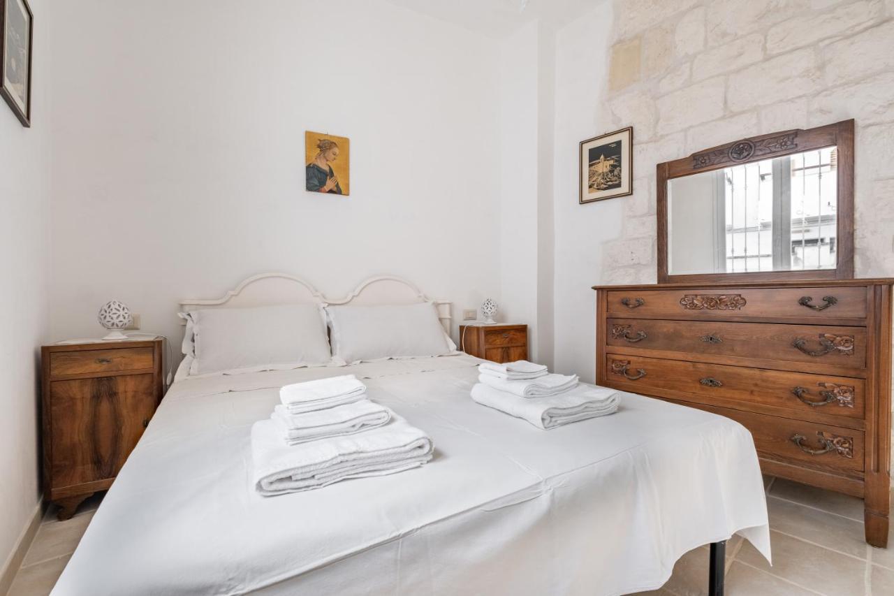 Dimora Lucrezia - Big & Central Apatment With Parking Ostuni Luaran gambar